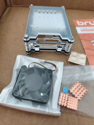 Carcasa Bruphny para Raspberry Pi 5 + Ventilador