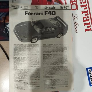 Maqueta Ferrari F40 Italeri 1/24