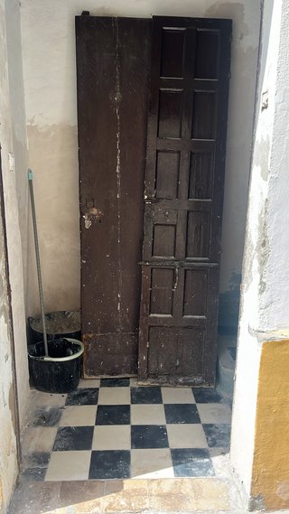Puerta madera exterior
