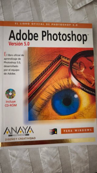 Libros varios. Son libros de informática antigua.