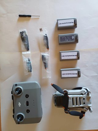 DJI Mini 4K Drone + Accesorios