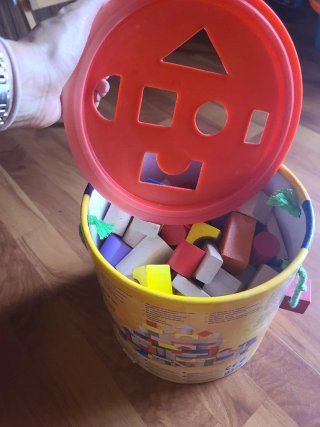 Juegos construcción piezas y torre jenga infantil