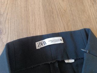 Pantalón ancho tiro alto Zara negro
