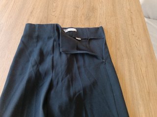 Pantalón ancho tiro alto Zara negro