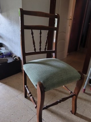 Juego de 2 sillas de madera maciza