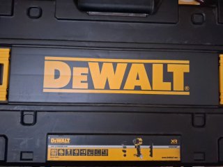 Taladro Dewalt 18V DCD803NT Multicabezal