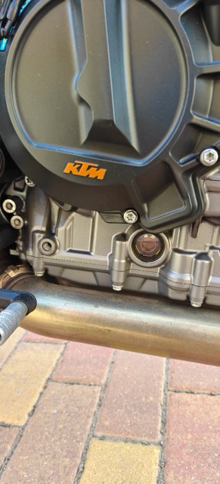 KTM 790 Duke Negra y Naranja