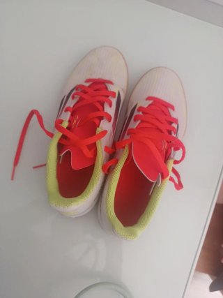 Zapatillas Fútbol Sala Adidas Blancas Rojas