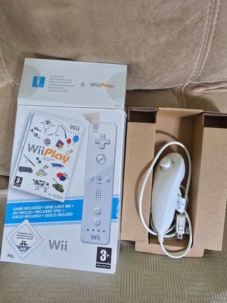 Nintendo Wii + Wii Sports + 2 mandos