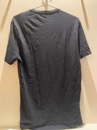 Camiseta H&M Negra Cuello V Talla S