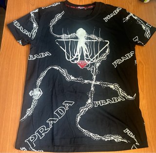 Pack 4 camisetas de hombre. Cada una separadas 15€