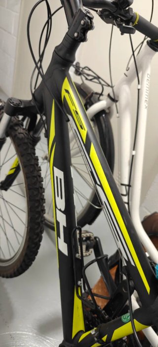 Bicicleta BH FS 26 Negra y Amarilla