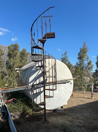 Escalera de caracol metálica