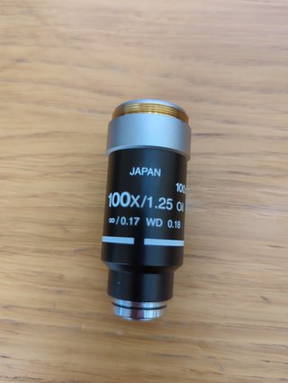 Objetivos de microscopio Nikon y Olympus