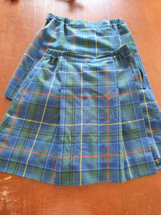 Falda uniforme colegio Karol Wojtyla