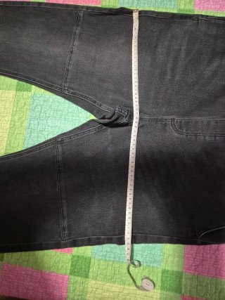 Pantalón vaquero negro Livergy