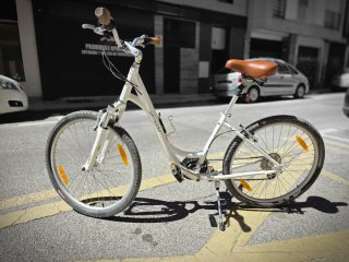 Bicicleta Paseo Specialized Blanca