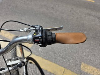 Bicicleta Paseo Specialized Blanca