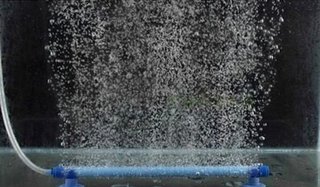 Equipo de oxigenación y bombeo agua limpia oxígeno