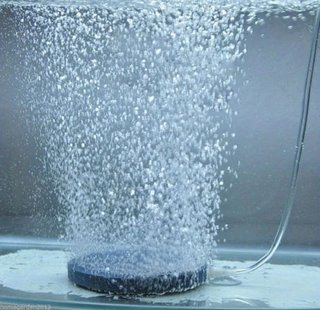 Equipo de oxigenación y bombeo agua limpia oxígeno