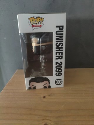 Funko Pop Punisher 2099 #303 Exclusivo