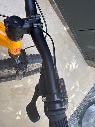 Bicicleta MTB Rockrider Amarilla