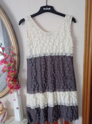 Vestido de verano con volantes