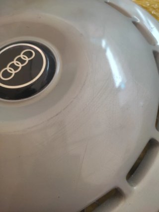 Tapacubos Audi 100