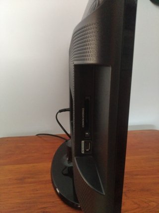 Televisión Samsung HD negra Model UE22ES5000W