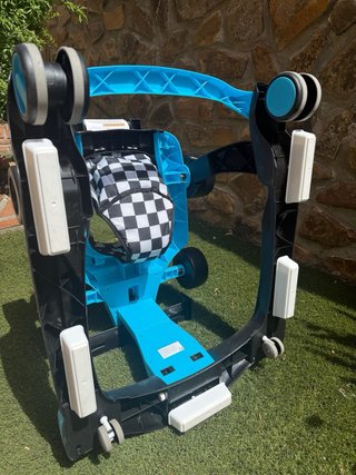 Tacatá bebé coche de carreras