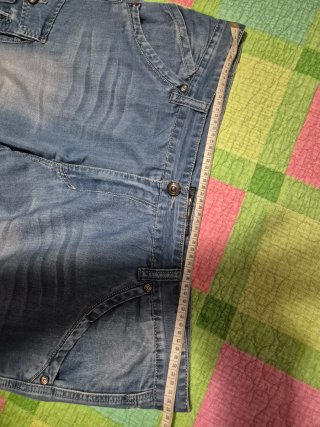 Pantalón corto vaquero FOBO multibolillos