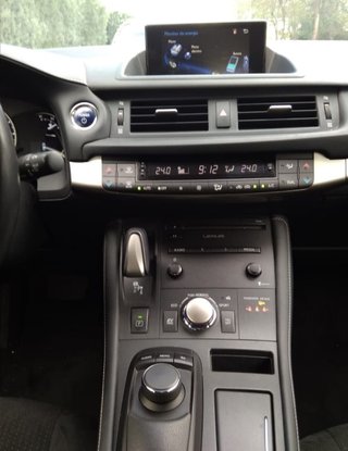 Lexus CT 200h HIBRIDO + GAS GLP. PRECIO NEGOCIABLE