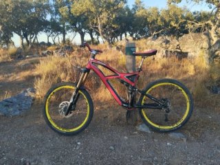 Bicicleta Montaña Specialized Roja/Negra