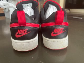 Zapatillas Nike Negras y Rojas Talla 38.5