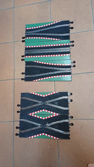 SCALEXTRIC: Pack Pista Gran Chicane y 2 Cruces