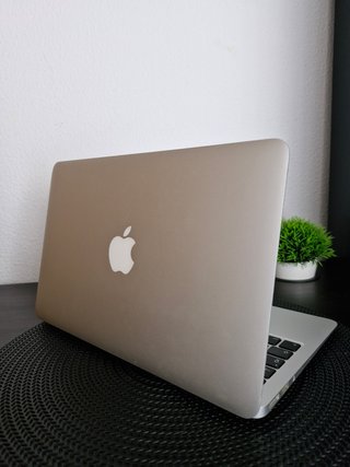 MacBook Air 2015 + Estuche Michael Kors