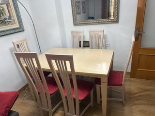 Mesa extensible y 6 sillas comedor