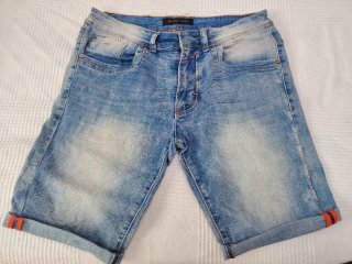 Pantalón corto vaquero hombre