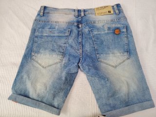 Pantalón corto vaquero hombre