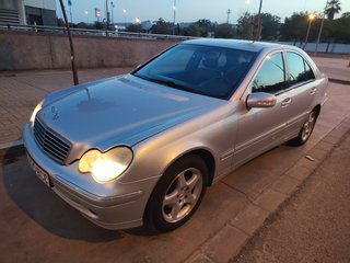 Mercedes-Benz Clase C 2001