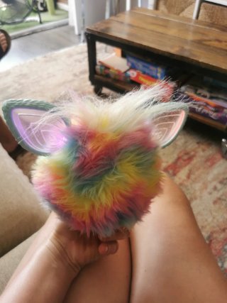 Furby Arcoíris Casi Nuevo