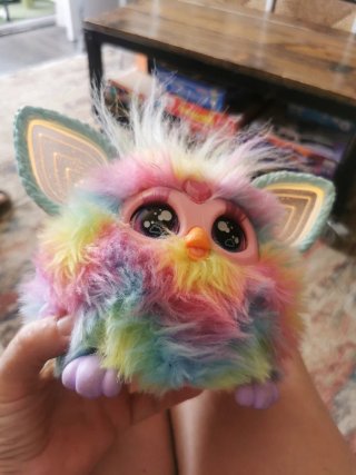 Furby Arcoíris Casi Nuevo