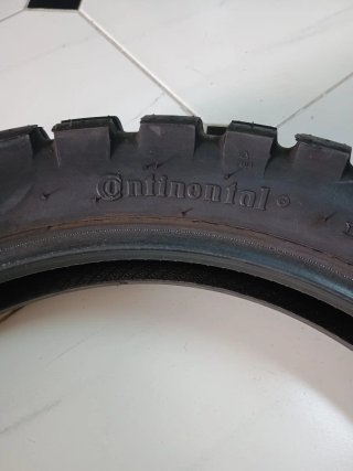Neumático Continental Trasero