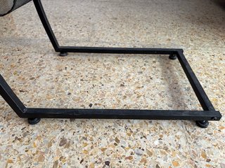 Mesa auxiliar madera y metal