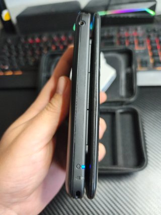 Nintendo 3DS XL Nero + Caricatore + Custodia