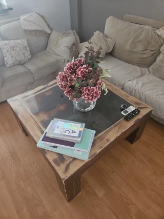 Mesa auxiliar madera y cristal