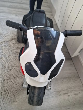 Moto BMW Eléctrica Infantil