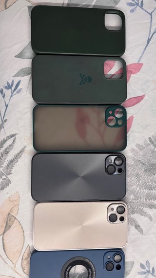 5 Fundas iPhone 13