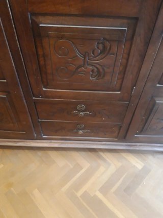 Armario madera antiguo 3 puertas 2 cajones