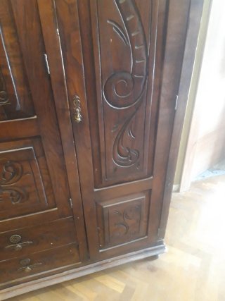 Armario madera antiguo 3 puertas 2 cajones